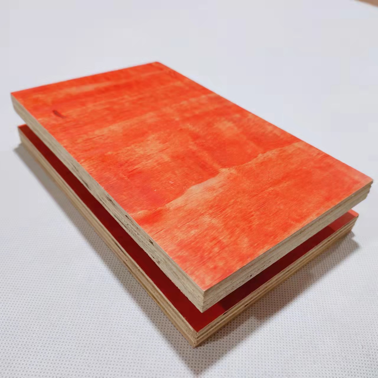 不同膠水生產(chǎn)的建筑模板在建筑工程中具有哪些優(yōu)勢(shì) 不同膠水生產(chǎn)的建筑模板在建筑工程中具有哪些優(yōu)勢(shì)