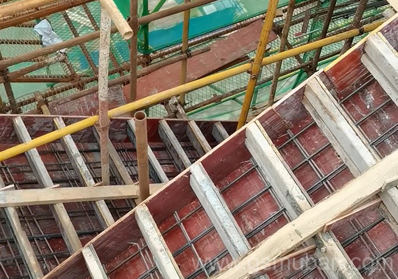 建筑工地一平方需要多少米模板木方? 建筑工地一平方需要多少米模板木方?