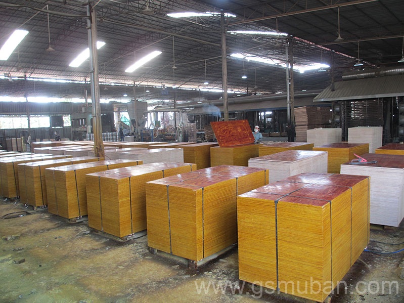 建筑模板廠家哪種材質(zhì)好?認(rèn)清分類 按需選購 建筑模板廠家哪種材質(zhì)好?認(rèn)清分類 按需選購